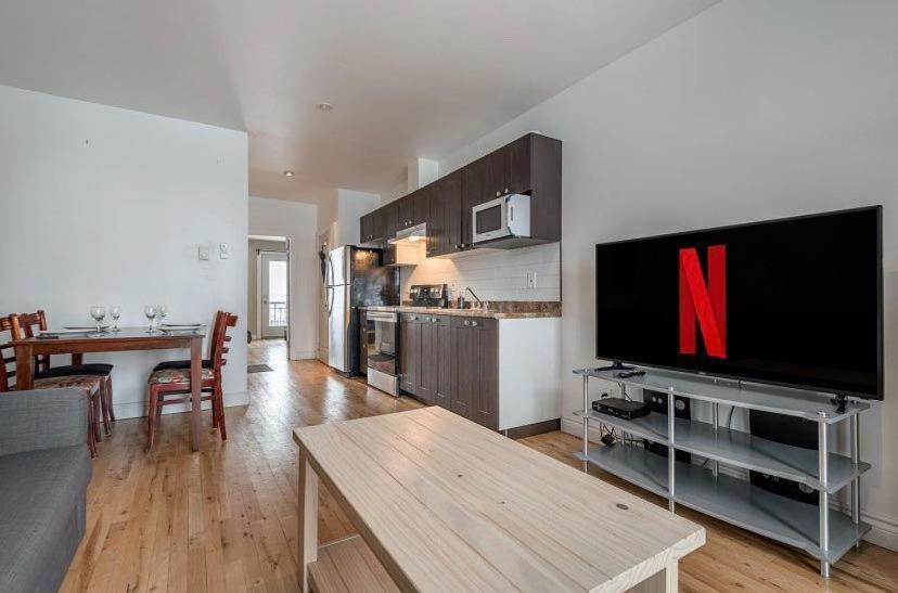 5-Star Prime Location - Bright Condo Montréal Eksteriør billede