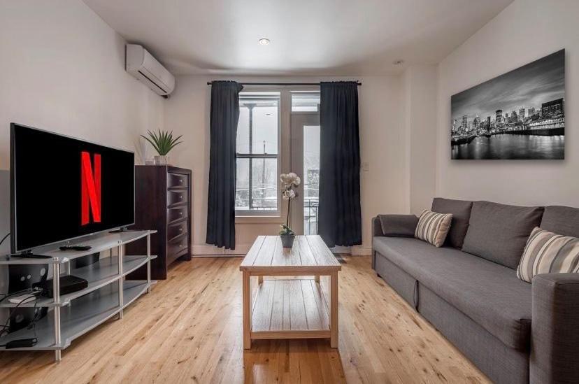 5-Star Prime Location - Bright Condo Montréal Eksteriør billede
