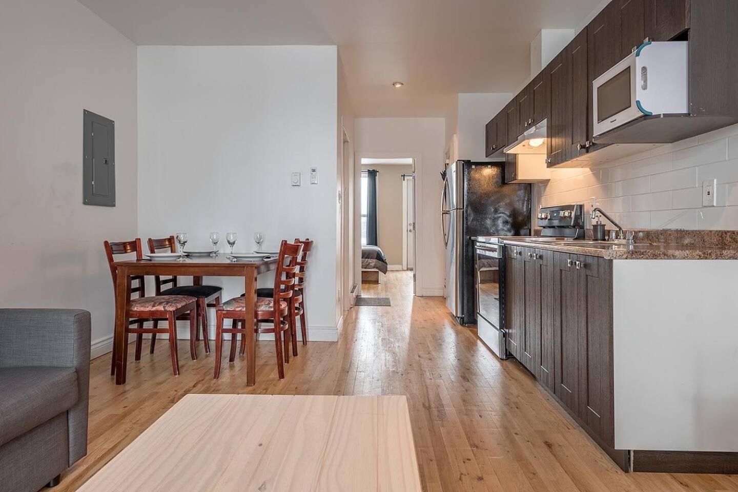 5-Star Prime Location - Bright Condo Montréal Eksteriør billede