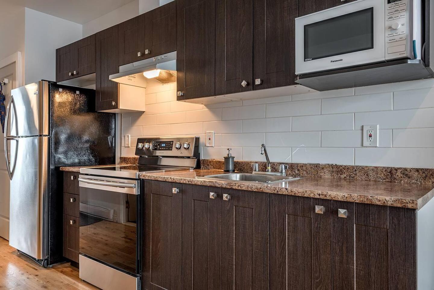 5-Star Prime Location - Bright Condo Montréal Eksteriør billede